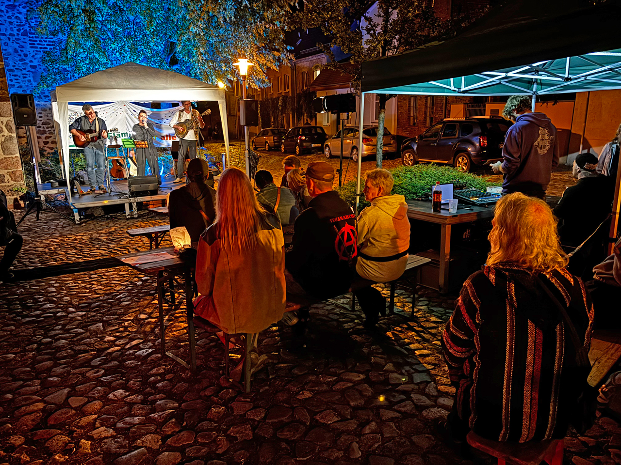 Altstadtsommer 2025 in Bad Belzig - Polittalks und politisches Lied