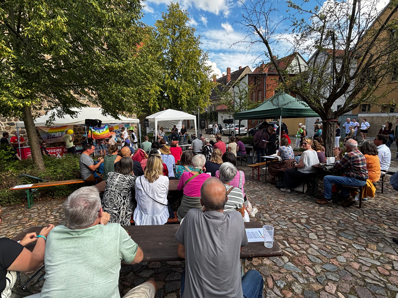 Altstadtsommer 2025 in Bad Belzig - Polittalks und politisches Lied
